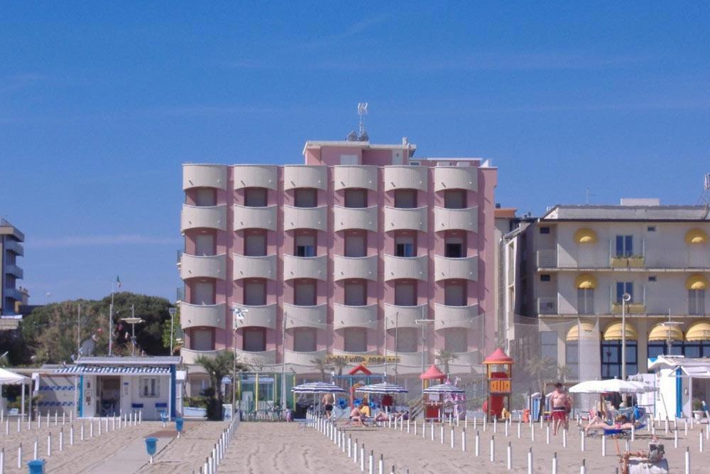 Hotel Villa Rosa Misano Adriatico Bagian luar foto